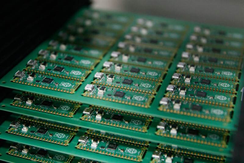 Raspberry Pi выделит более ста тысяч устройств для чипов