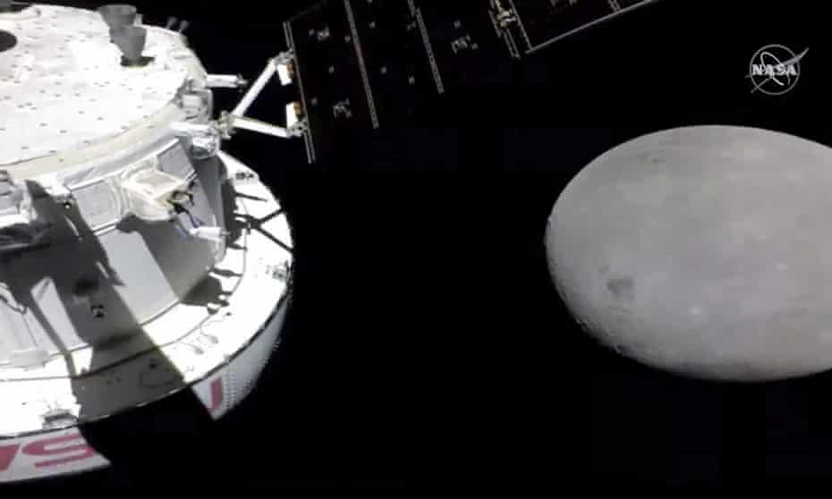 Капсула НАСА «Орион» достигла Луны