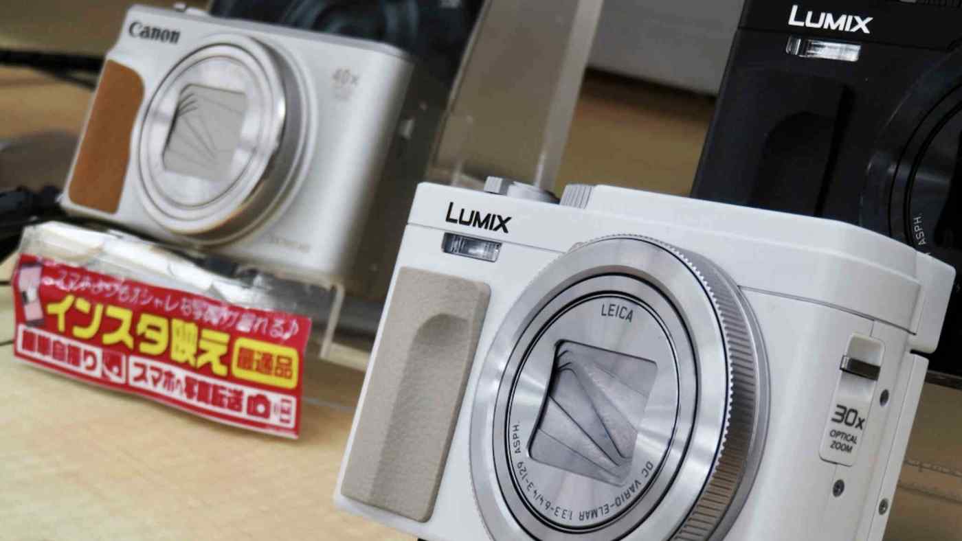 Panasonic и Nikon приостановили производство компактных камер