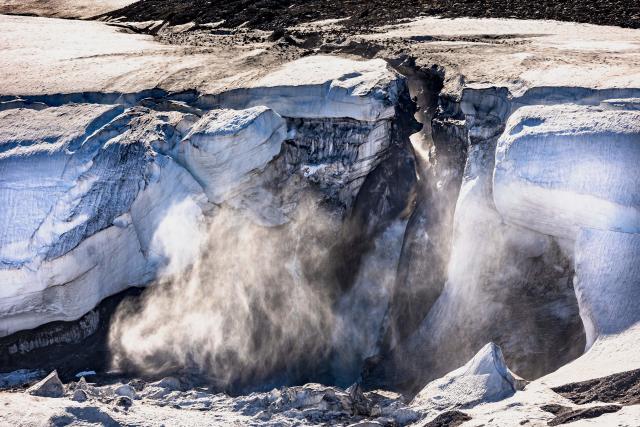 Потепление из-за таяния ледников назвали самым тревожным прогнозом за 2022 год