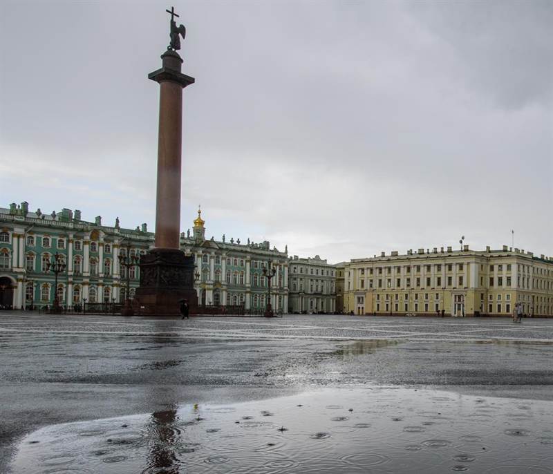 В Петербурге ожидаются холодные и дождливые выходные с первым снегом